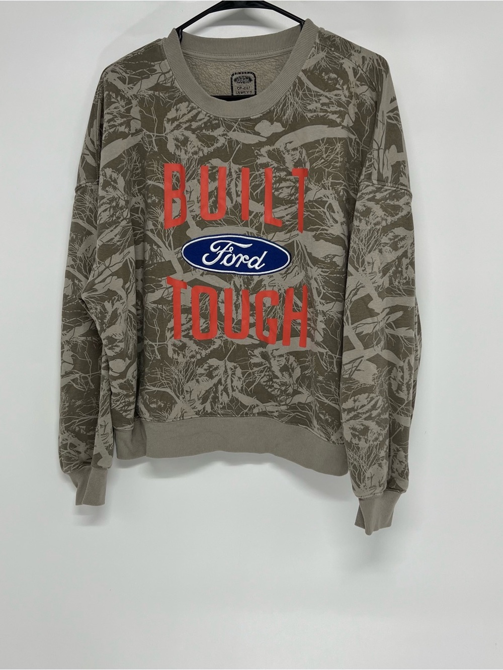 Ford crew neck sweatshirt large women’s
